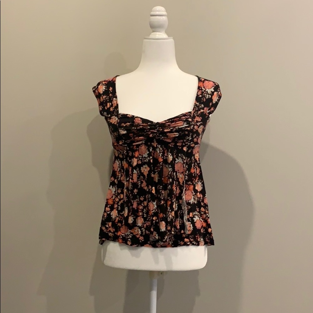Kohl’s Candies floral tank top